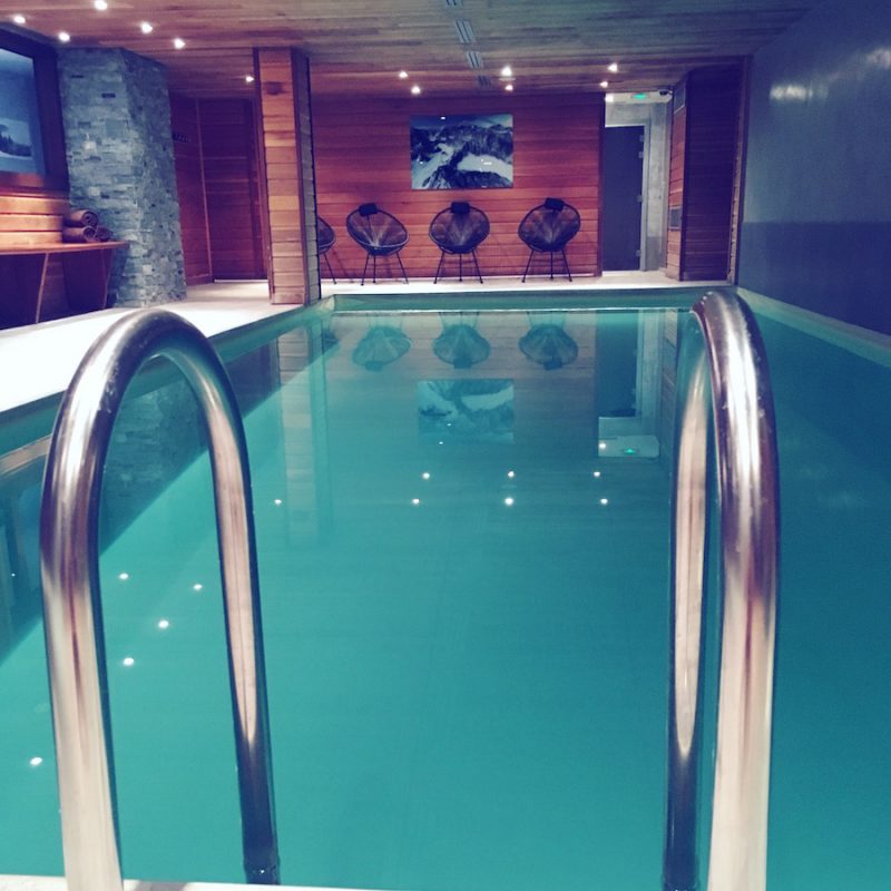 piscine-hotel-megève